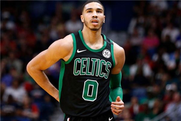 场到右后卫 场到右后卫