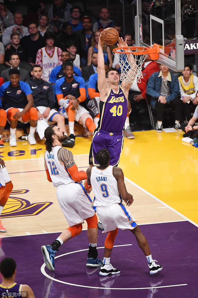 并快速将球 并快速将球