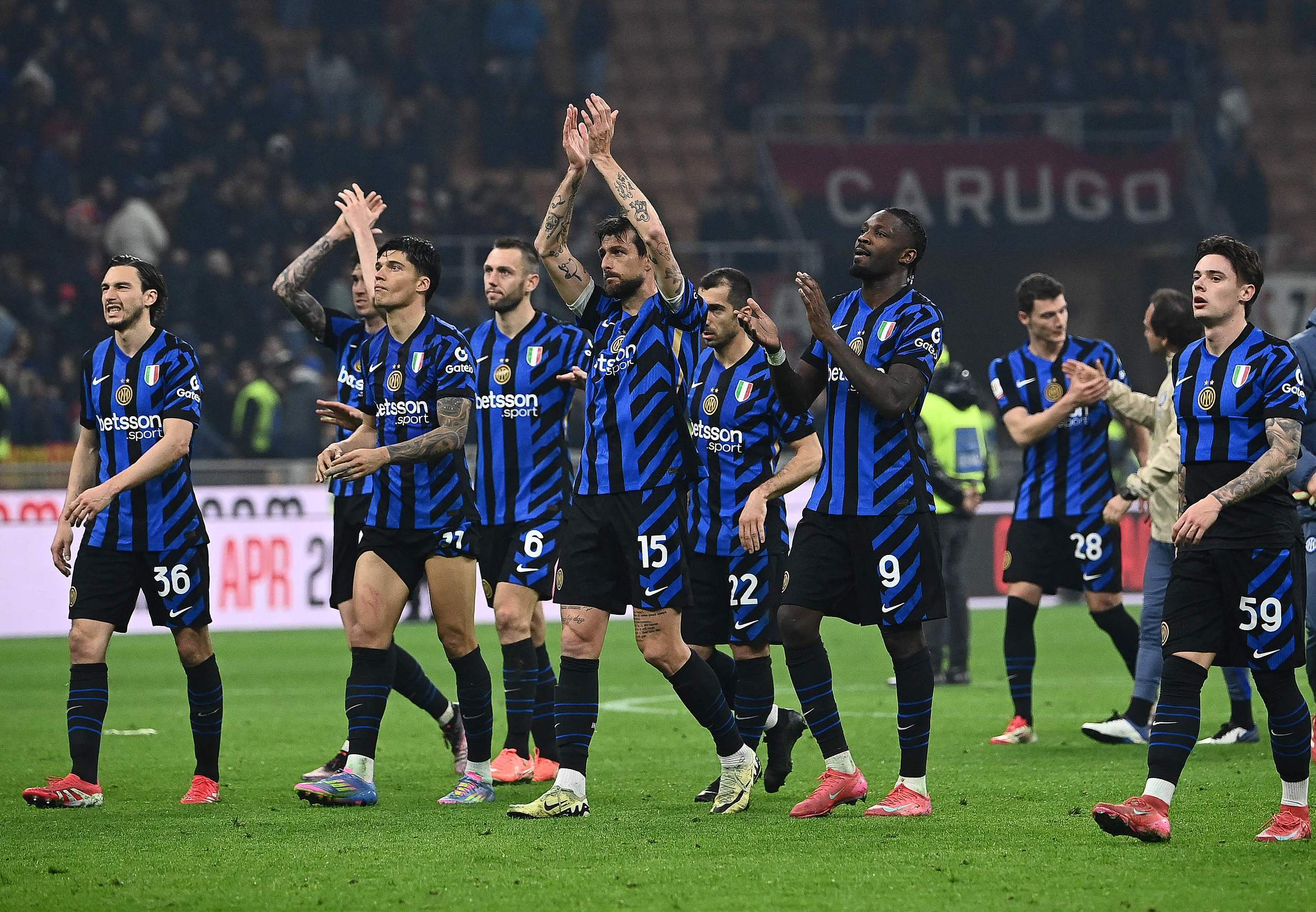 烈的年终舞 烈的年终舞